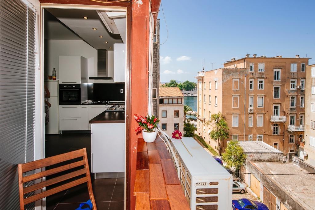 Golden Bridge Apartment With Private Parking Zadar Zimmer foto
